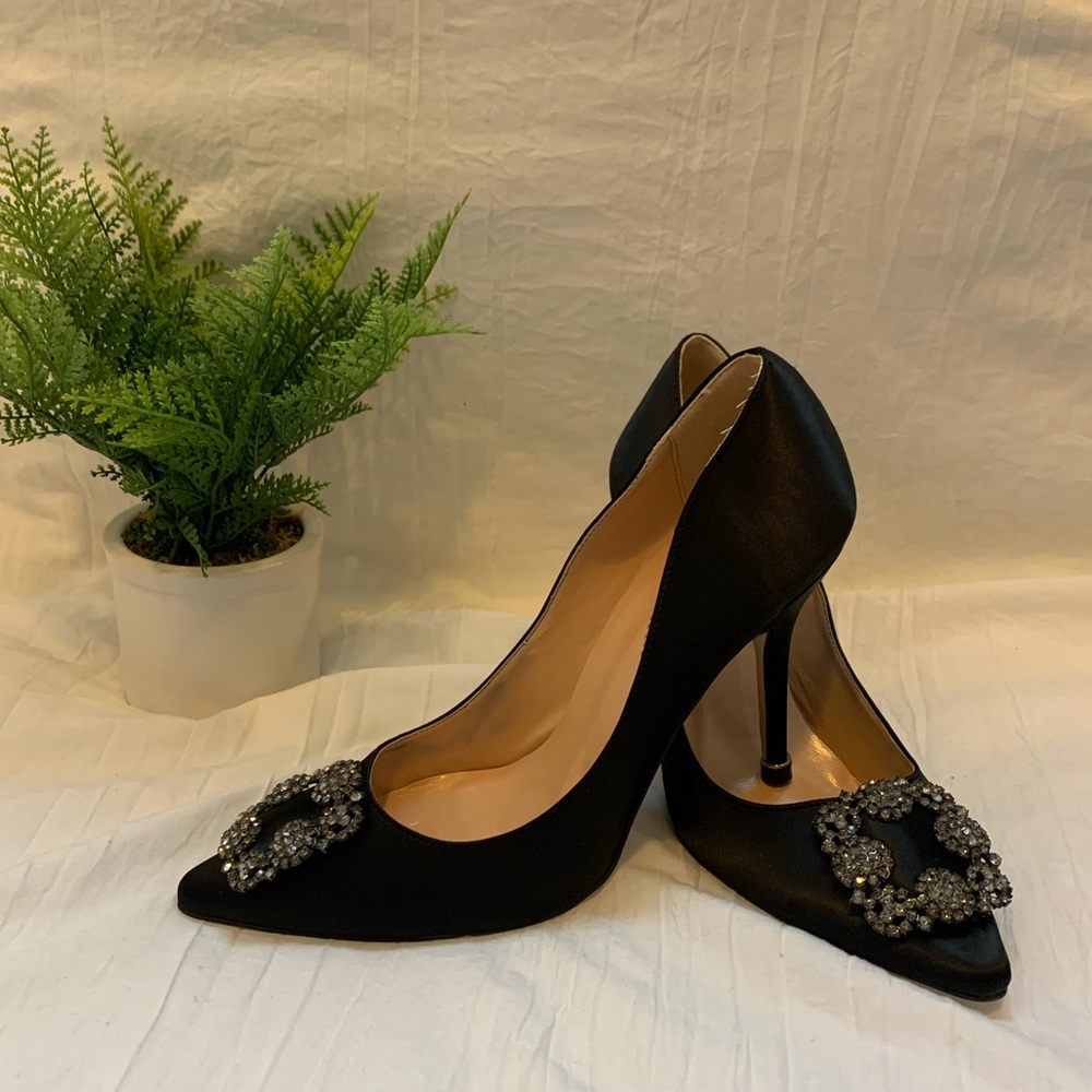 Manolo style Pumps
